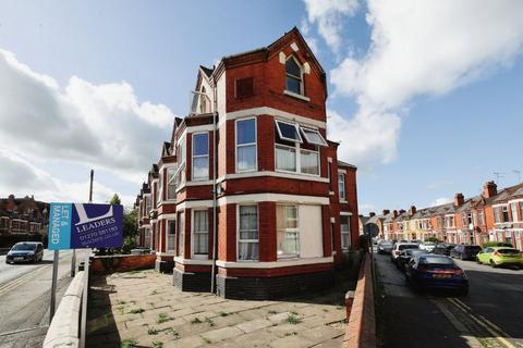 6 bedroom end of terrace house for sale - Crewe, Cheshire CW2