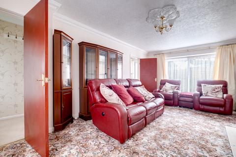 3 bedroom flat for sale - Repington Way, Sutton Coldfield, B75